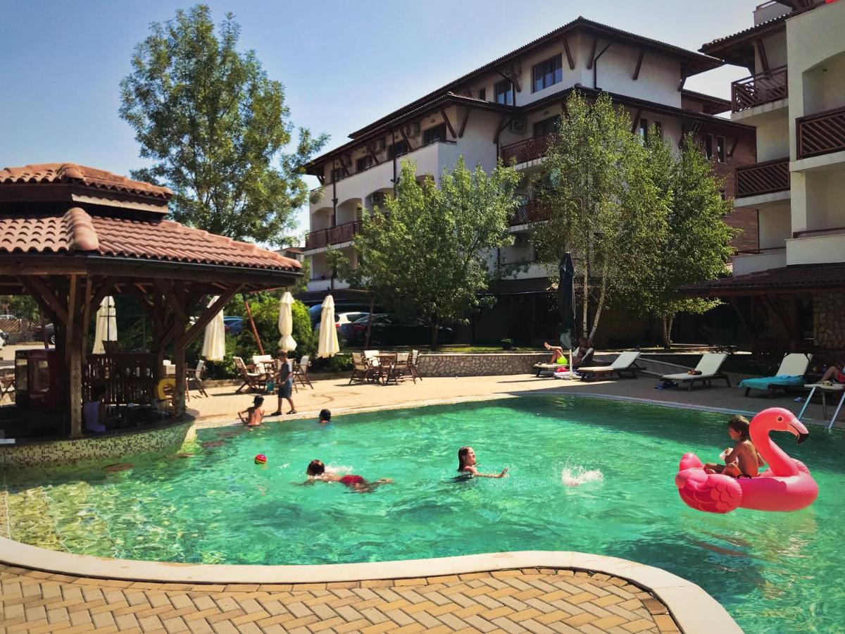 Mm Complex Aparthotel Πριμόρσκο Εξωτερικό φωτογραφία
